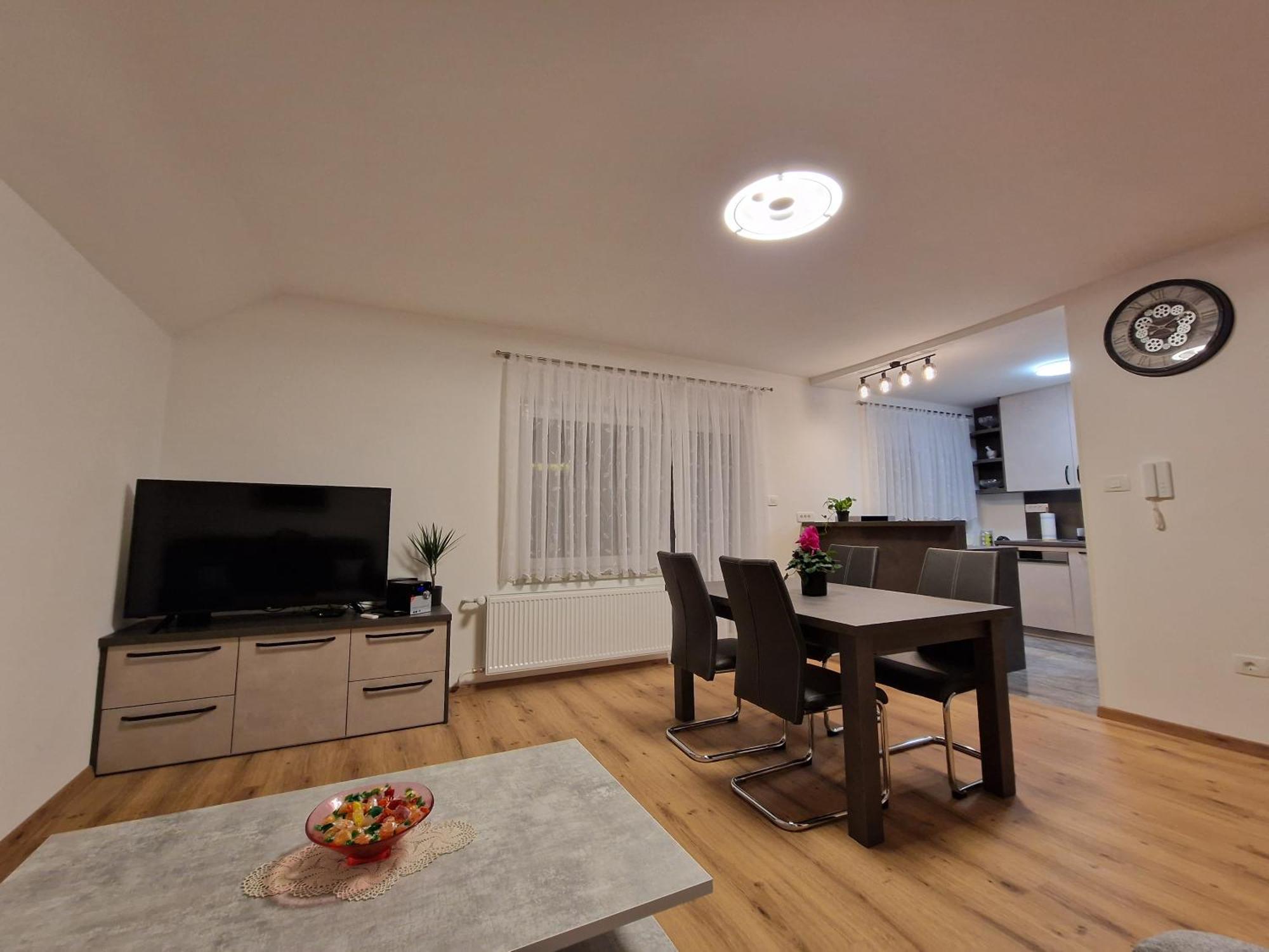 Vila Lastovka Ljubljana Buitenkant foto