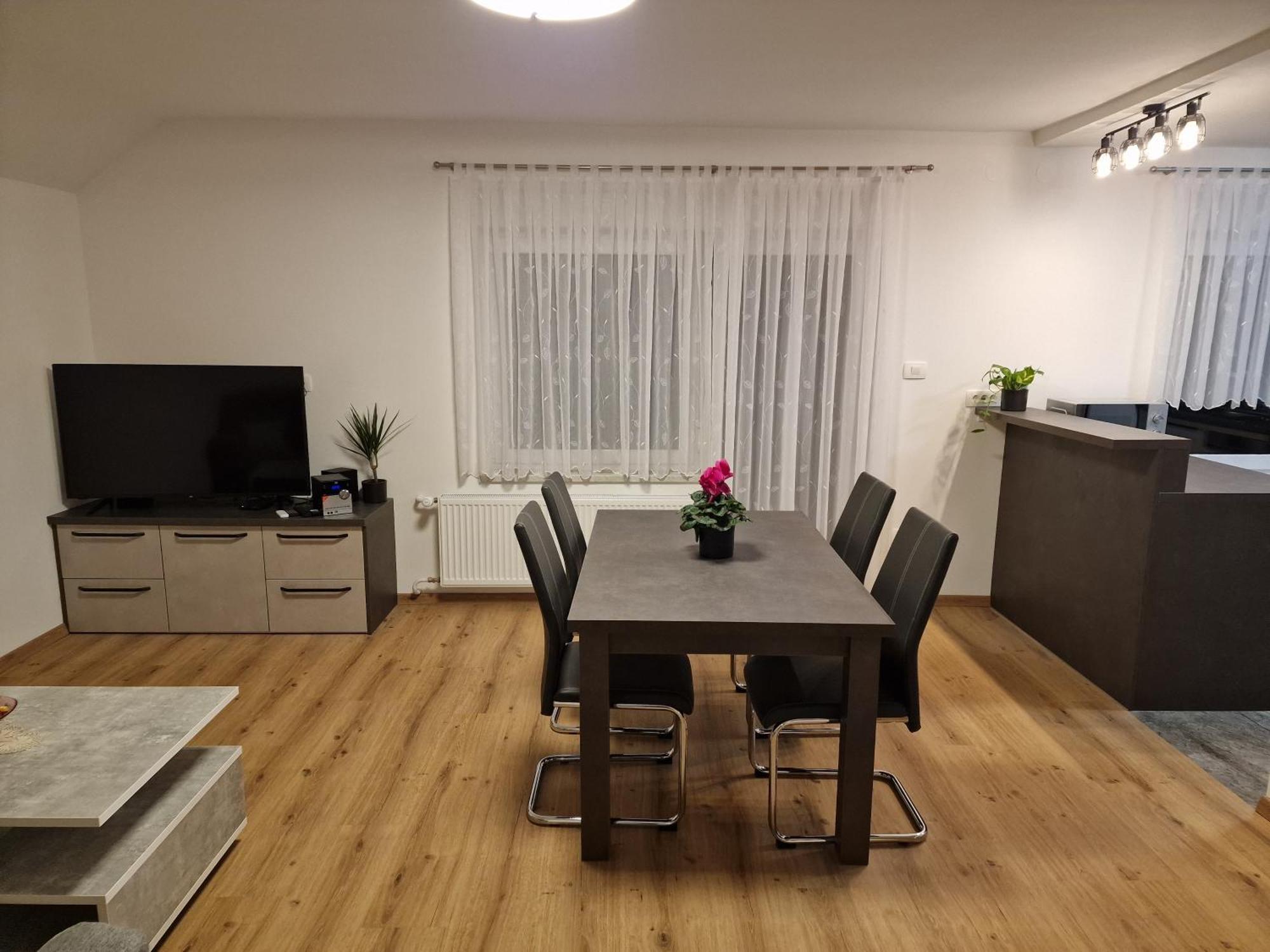 Vila Lastovka Ljubljana Buitenkant foto